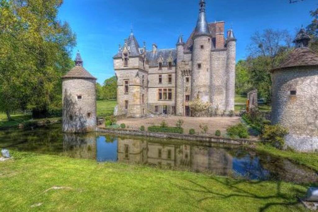Suite Dans Le Jardin Du Chateau Agonges Exterior foto